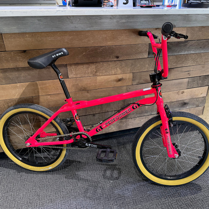 GT Bikes Pro Performer Bike (Rochester Collection)