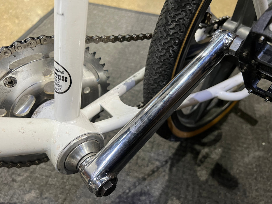 1985 Hutch Windstyler w/Profile Cranks