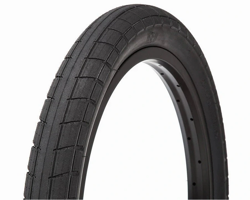 BSD DONNASQUEAK TIRE