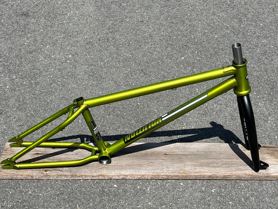 Ditto BMX 1984 Evolution Frame & Fork Kit (22 Ditto BMX 1984 Evolution Frame & Fork Kit (22