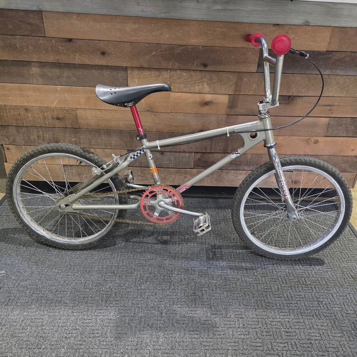 1979 Mongoose Motomag