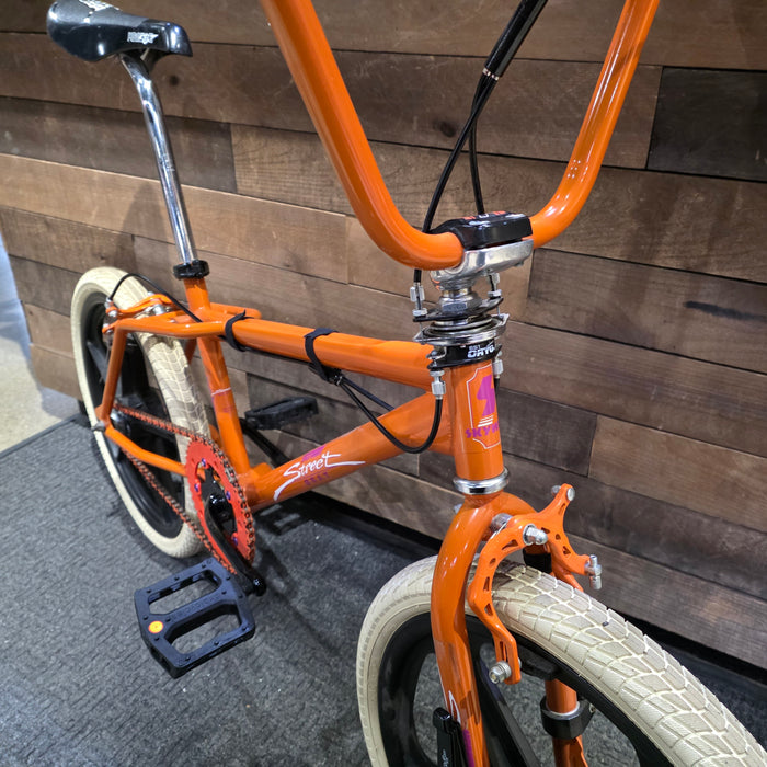 1985 Skyway Street Beat