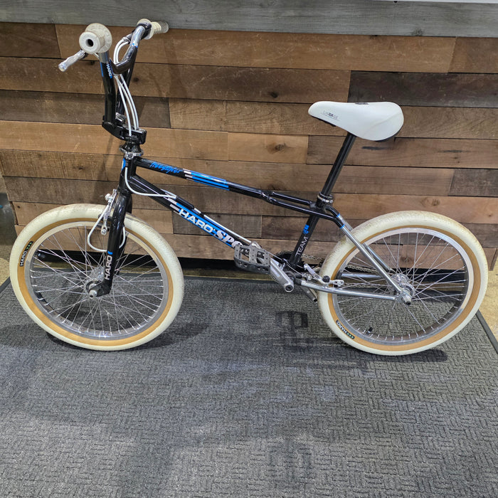 2018 Haro Sport Lineage Bike (Rochester Collection)