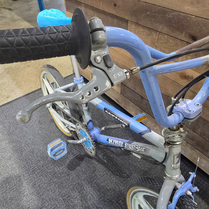 1987 Skyway Streetbeat (Gray / Blue)