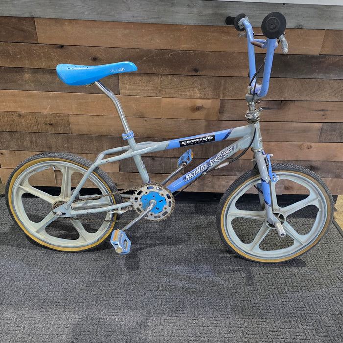 1987 Skyway Streetbeat (Gray / Blue)