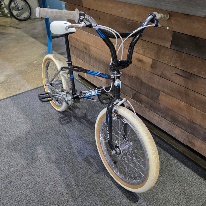 2018 Haro Sport Lineage Bike (Rochester Collection)