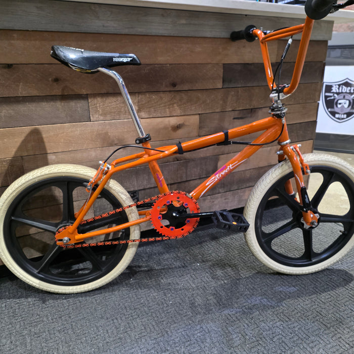 1985 Skyway Street Beat