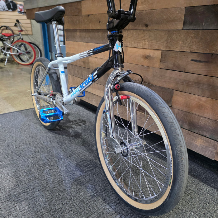 Haro Lineage Sport Custom Bike