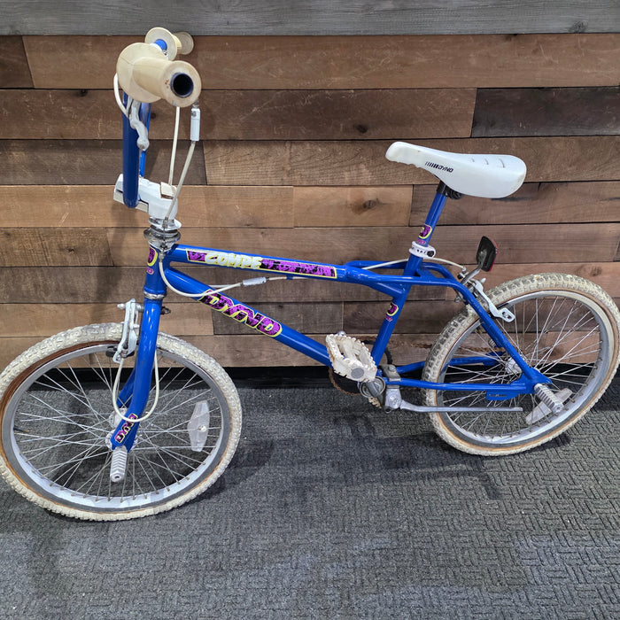 1989 Dyno Compe Survivor