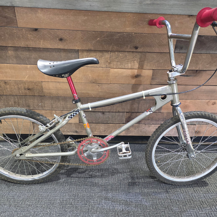 1979 Mongoose Motomag