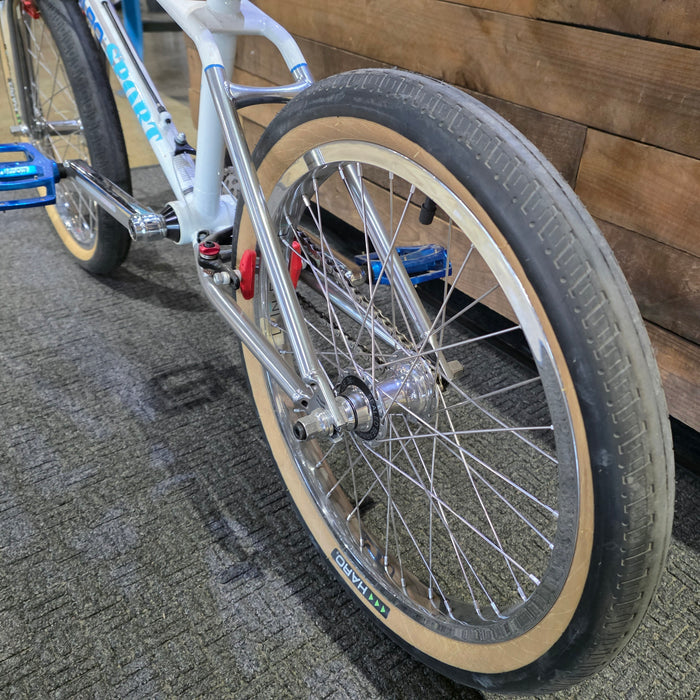 Haro Lineage Sport Custom Bike