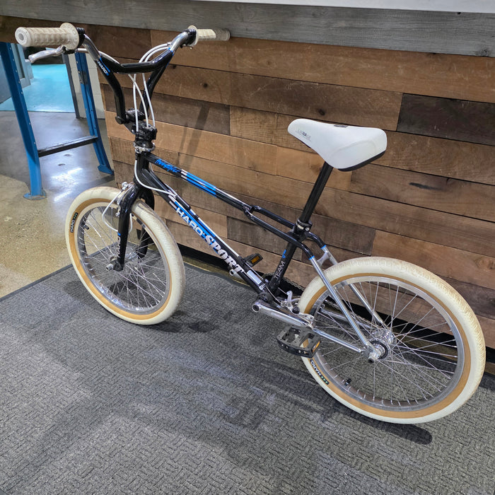 2018 Haro Sport Lineage Bike (Rochester Collection)