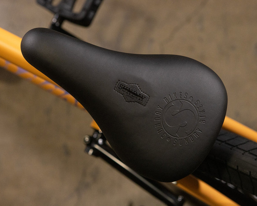 Sunday Forecaster Maca Perez Grasset Signature Park Bike