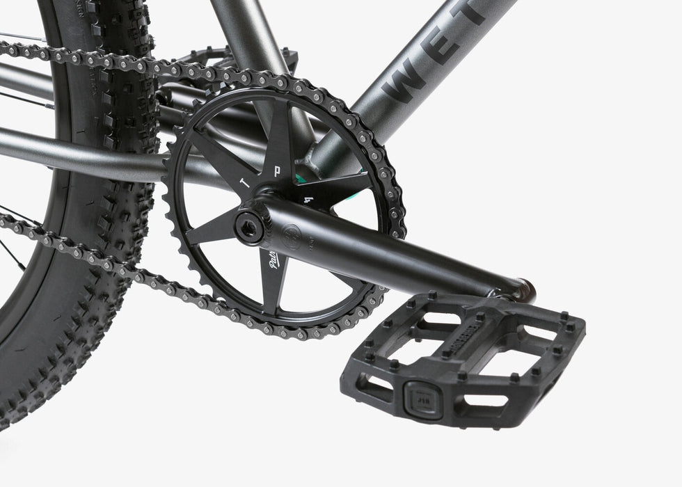 We The People Avenger 27.5" Bike