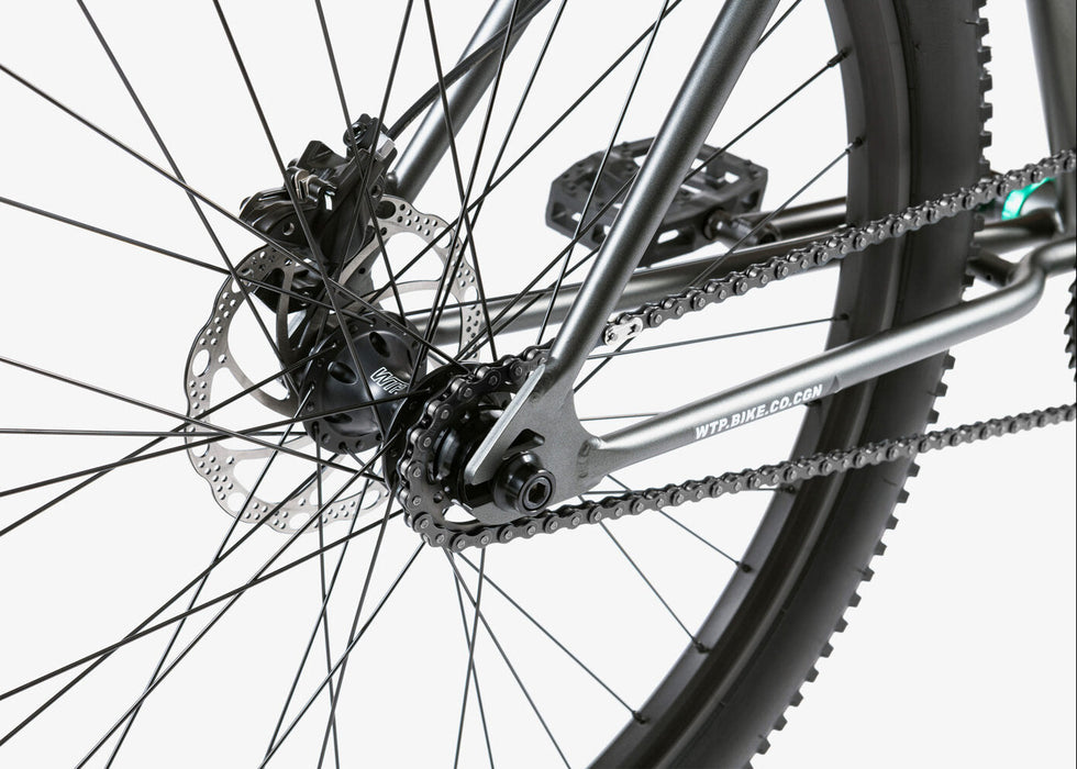 We The People Avenger 27.5" Bike