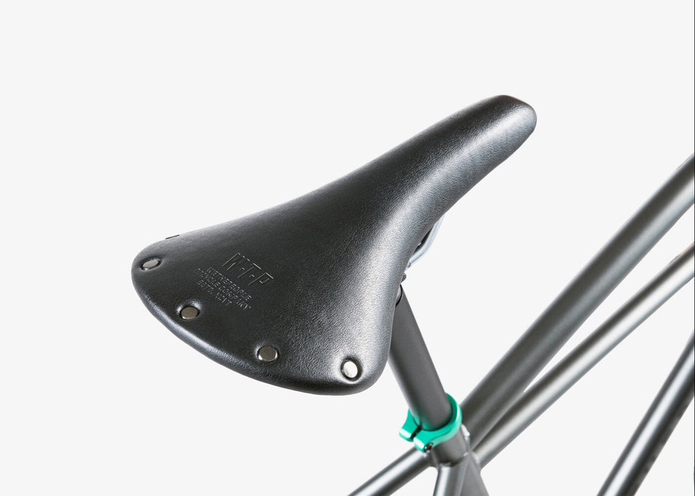 We The People Avenger 27.5" Bike