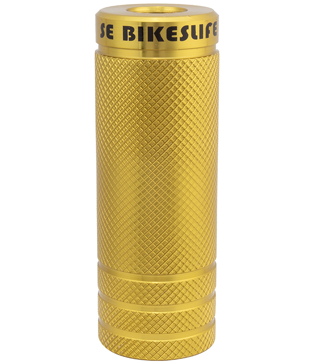 thumbnail image 2 of SE Bikes Axle Pegs For Wheelies - Fits 3/8 Inch Or 14mm Axles (Choose Color) 2 of 6